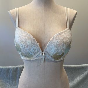 Victoria’s Secret Push-Up 34D Bra Dream Angels?